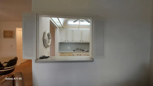 Residence photo 4