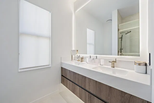 Evergrene Palm Beach Gardens Residence photo 28