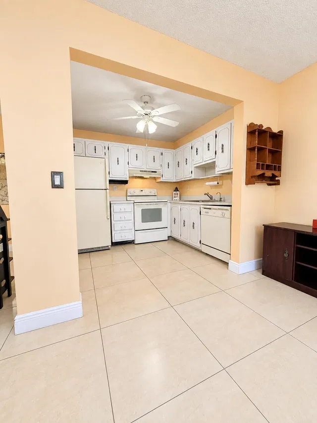 Residence photo 9