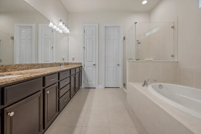 Residence photo 20