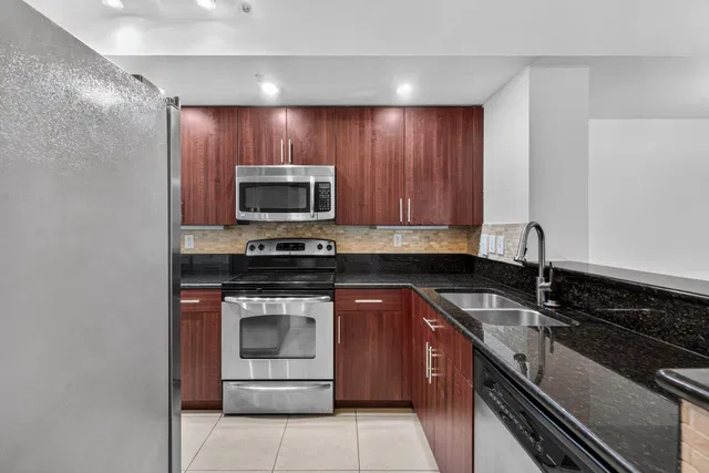 Residences at Midtown Palm Beach Gardens Unit 1316 photo 11