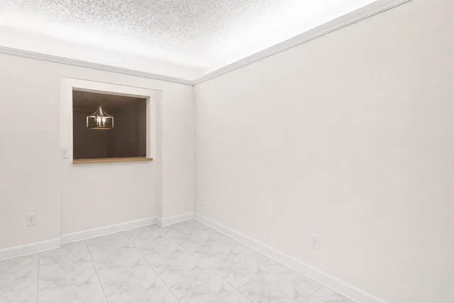 Unit Apt 107 photo 6