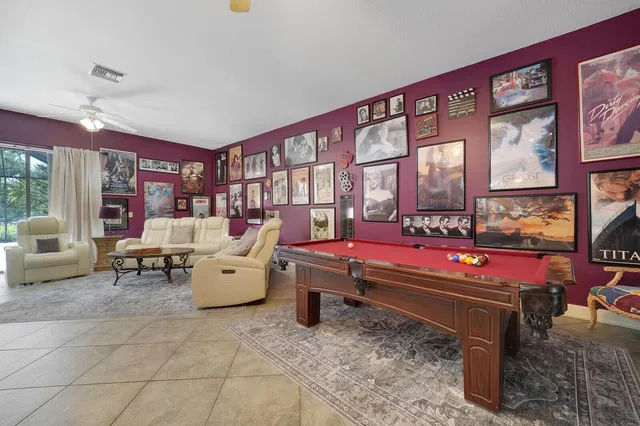 Residence photo 5
