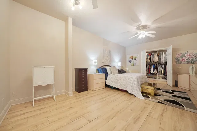 Residence photo 28