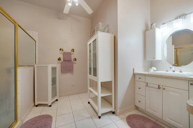 Residence photo 30