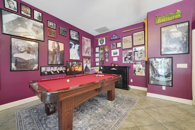 Residence photo 32
