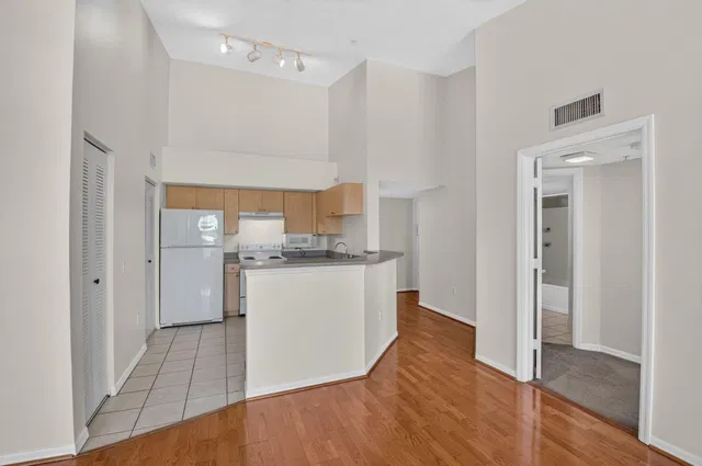 Residence photo 6