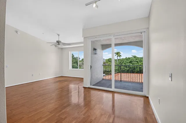 Residence photo 14