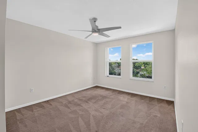 Residence photo 20