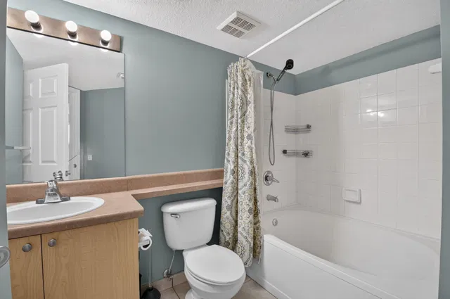 Residence photo 25