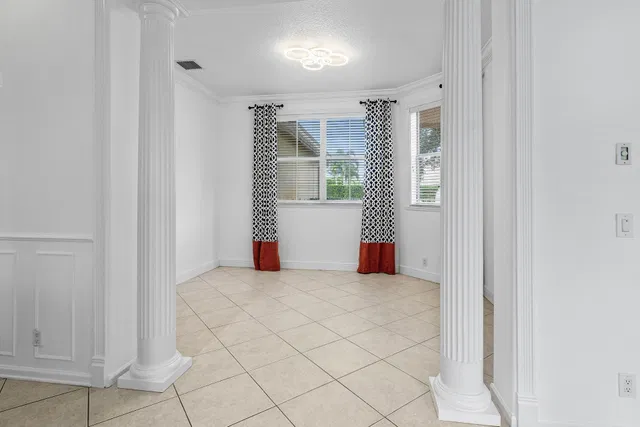 Residence photo 14