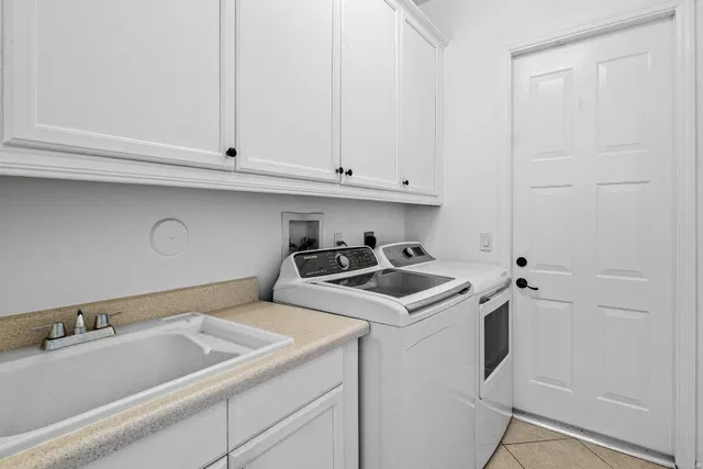 Residence photo 35