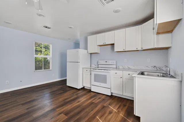 West Palm Beach Residence photo 4