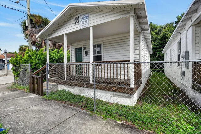 West Palm Beach Residence photo 19