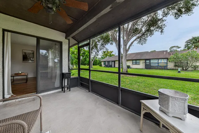 Residence photo 14