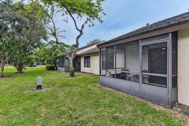 Residence photo 15