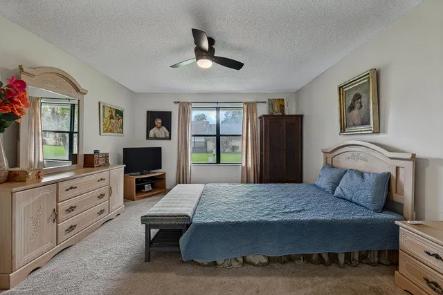 Residence photo 22