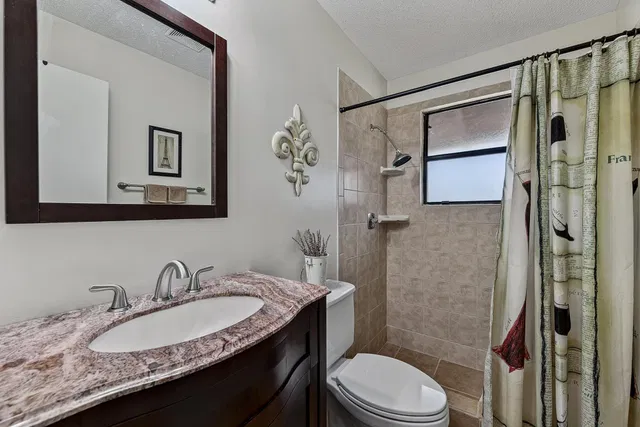 Residence photo 29