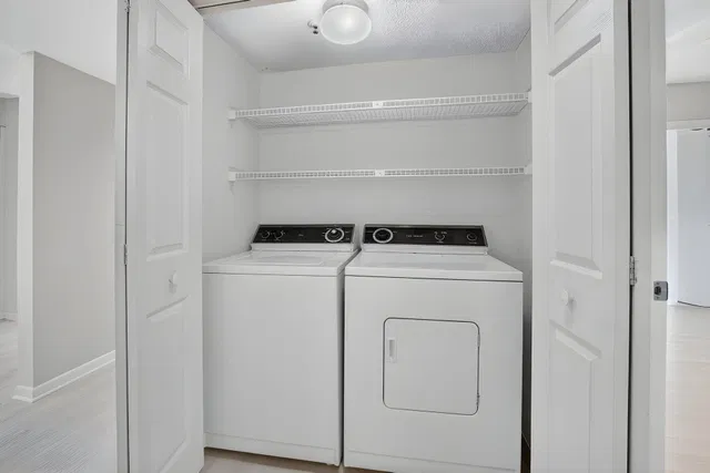 Unit 307 photo 31