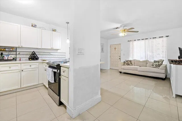 Residence photo 10
