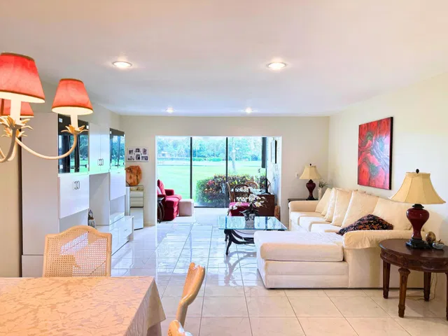 Boca Lago Country Club Homes Unit E photo 2