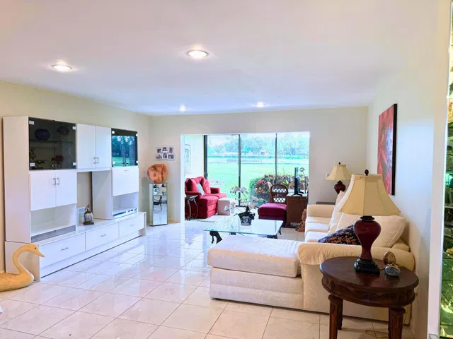 Boca Lago Country Club Homes Unit E photo 3