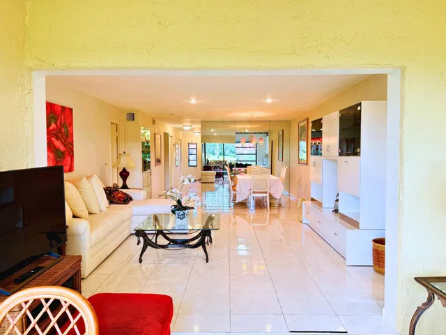 Boca Lago Country Club Homes Unit E photo 5
