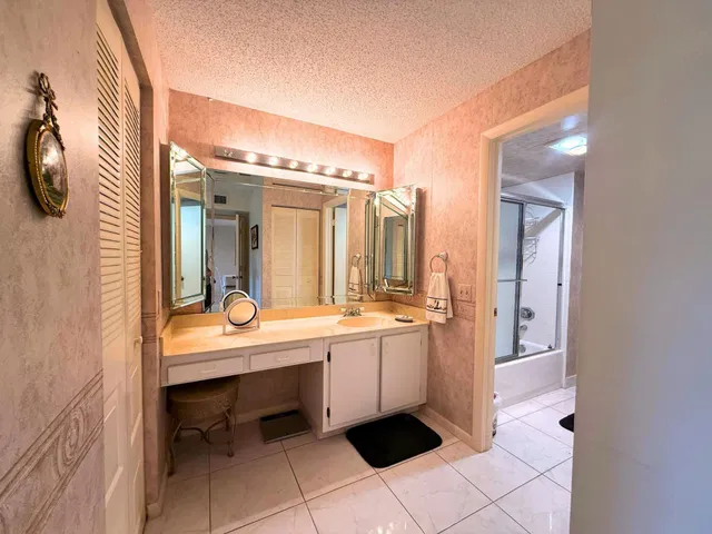Boca Lago Country Club Homes Unit E photo 22