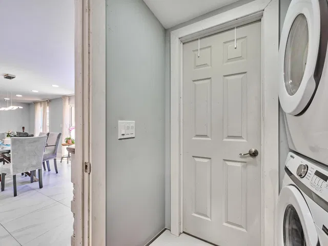 Residence photo 37