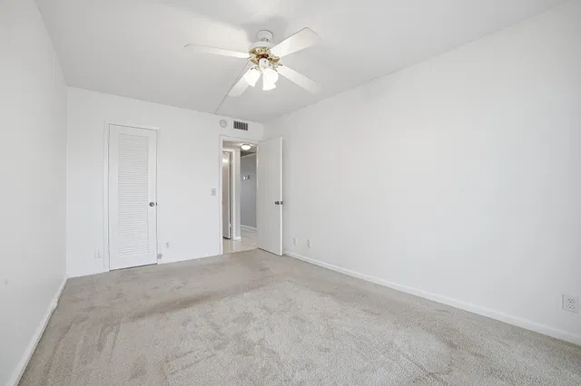 Residence photo 8