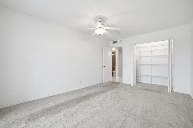 Residence photo 11