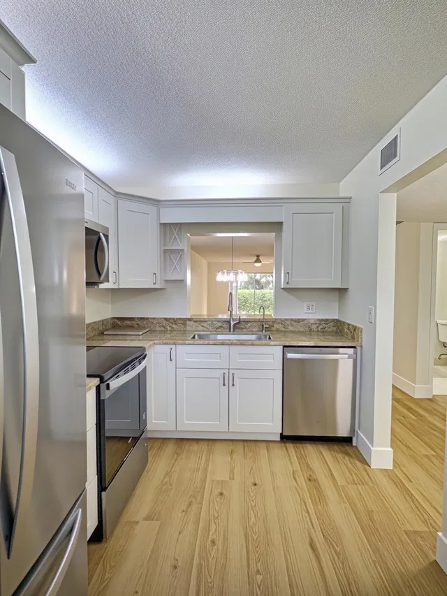 Unit 106 photo 2