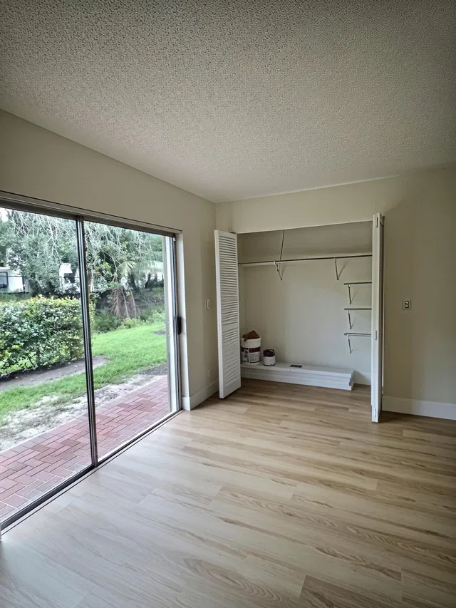 Unit 106 photo 10