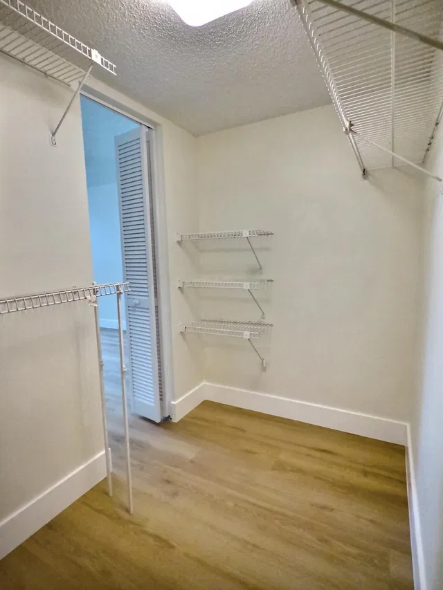Unit 106 photo 15