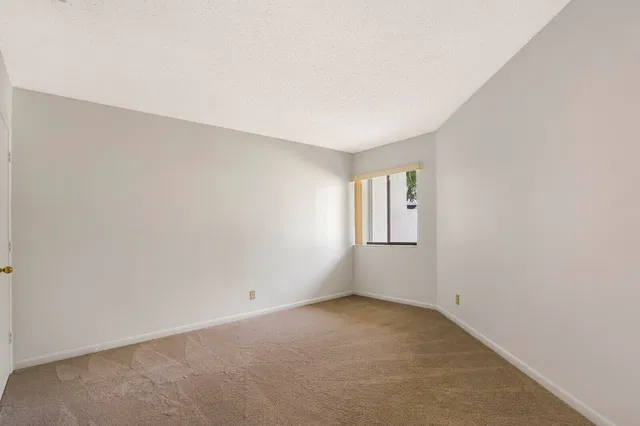 Residence photo 15