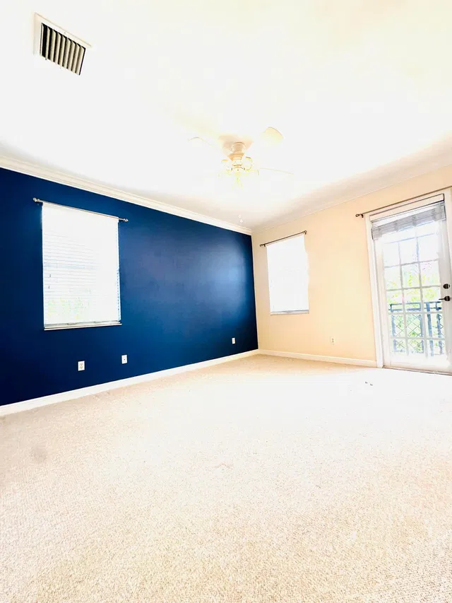 Residence photo 8