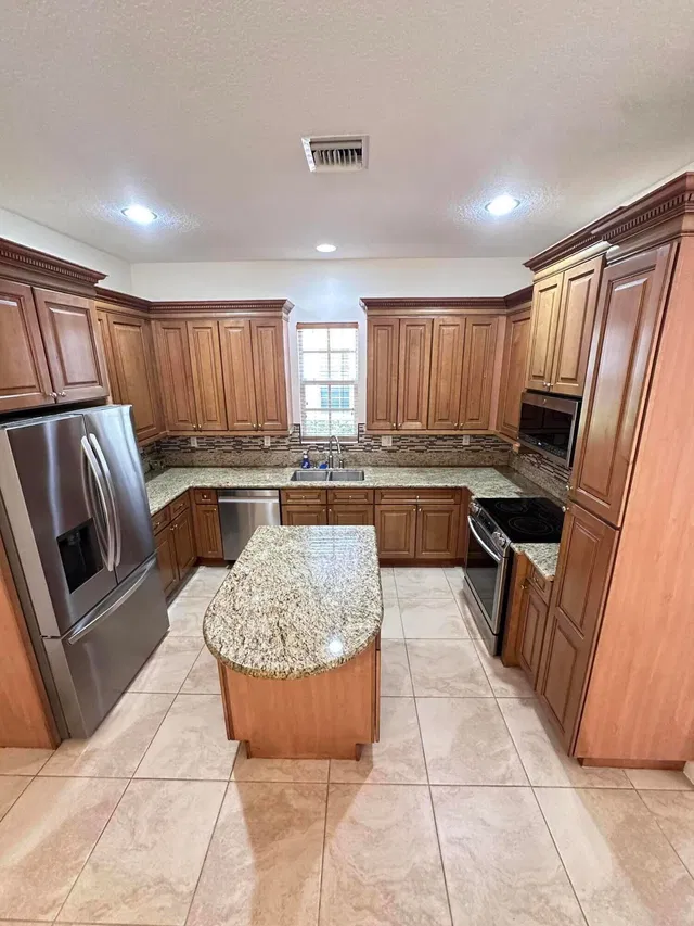 Residence photo 30