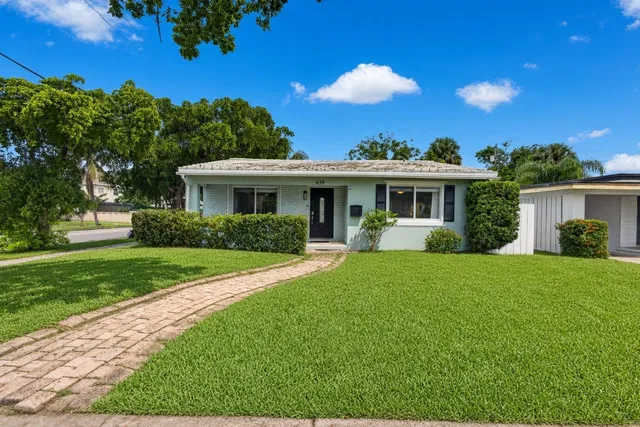 West Palm Beach Residence photo 2