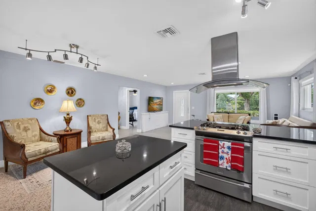 West Palm Beach Residence photo 5