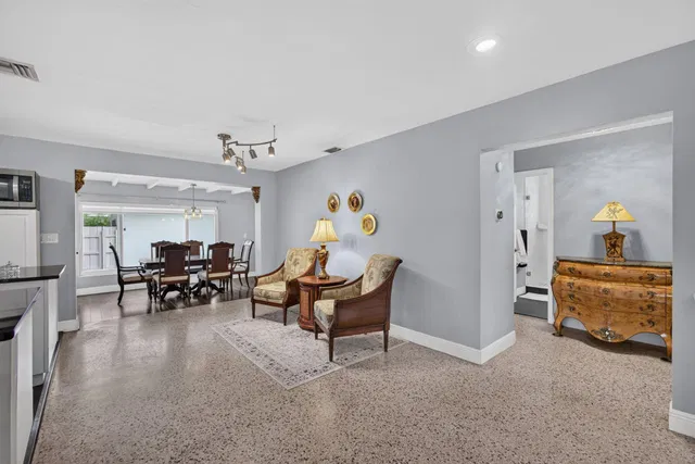 West Palm Beach Residence photo 16