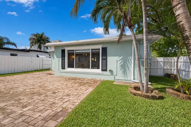 West Palm Beach Residence photo 32