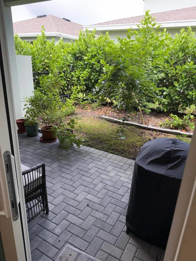 Residence photo 38