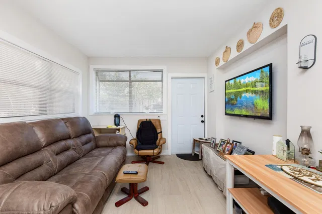 Residence photo 105