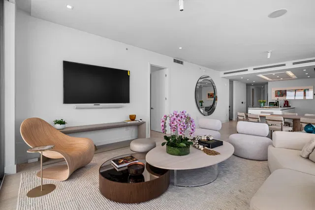 Alba Palm Beach Unit 901 photo 4