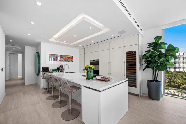 Alba Palm Beach Unit 901 photo 12