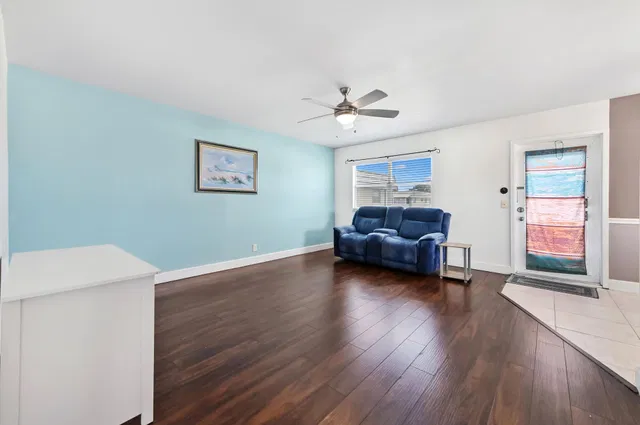  Residence photo 5