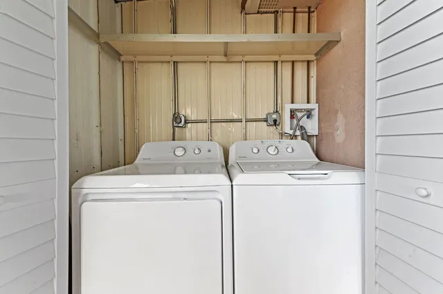  Residence photo 20