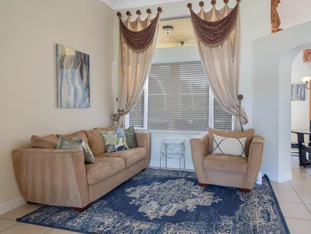 Residence photo 24