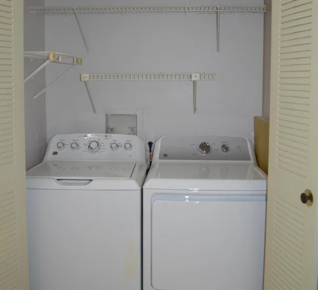  Unit F photo 11