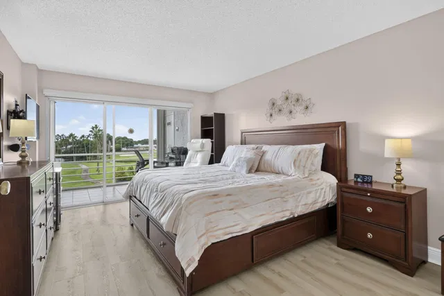  Unit 407 photo 37